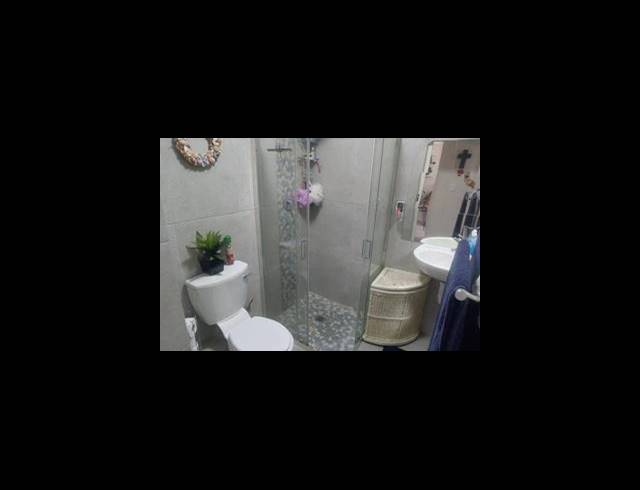 2 BEDROOM APARTMENT FOR SALE IN WINDSOR PARK
